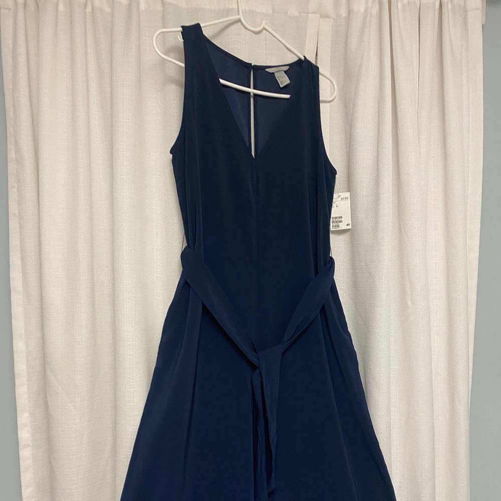 H&M navy blue jumpsuit size 2 with belt